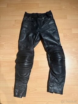 Dámske kožené motorkárske nohavice