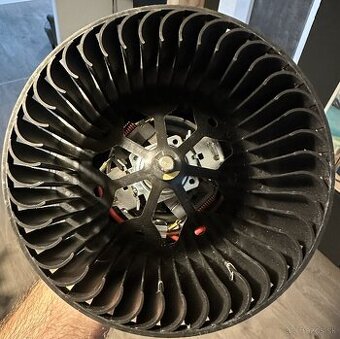 NOVÝ vnútorný ventilátor 1KD819015 VW group škoda/VW/seat