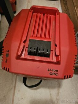 HILTI Nabíjačka