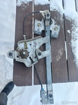 Škoda octavia 1 sťahovačka okna manuálna