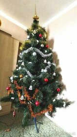 Vianočný stromček umelý