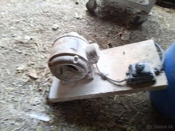 Motor