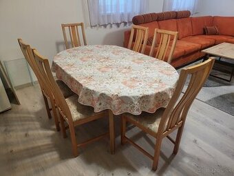 Predám kvalitný rozťahovací stôl a 6 stoličiek