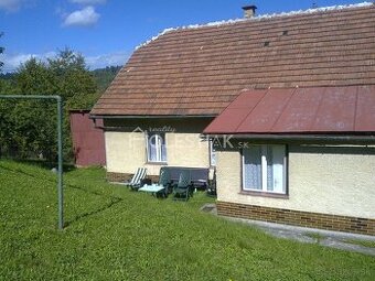 Zvýhodnená cena - Predám pozemky a dom s veľkou záhradou Ska