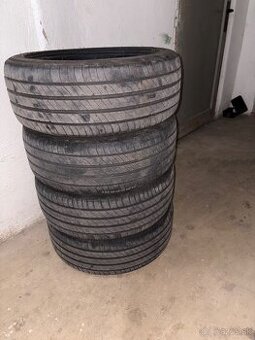 MICHELIN 225/45R17