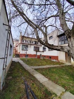 Predám rodinný dom 155 m2, pozemok 1592 m2, obec Trakovice