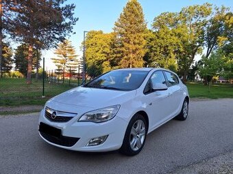 Opel Astra 1.6 16V Enjoy