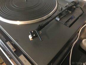 Predam gramofon L-A100 (JVC)