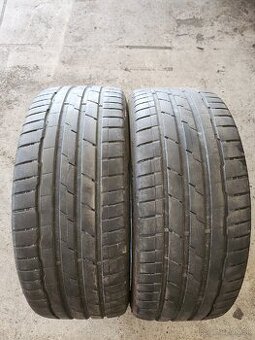 Predám 2ks letné pneu 215 45 18