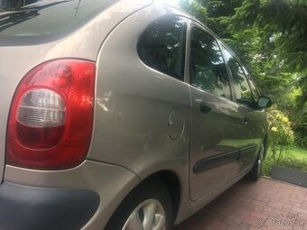 Prodám Citroen Xsara Picasso 1,6i na ND cena 199.- Euro