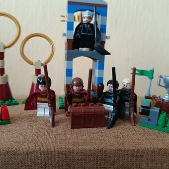 LEGO z roku 2010 Harry Potter Metlobalový zápas 4737