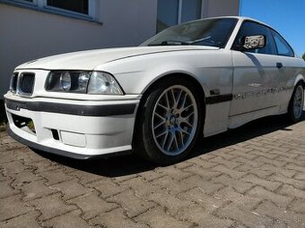 BMW E36 Coupe - kompletní předek + zadní nár. a světla