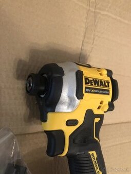 DeWalt DCF850N