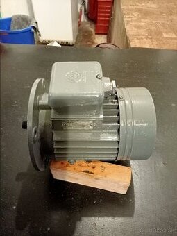 Predám elektrický motor 1,1kW