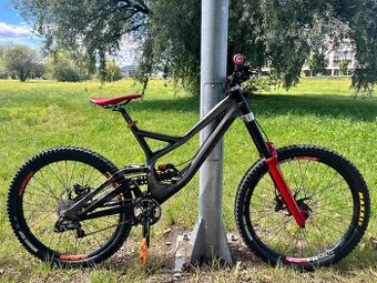 SPECIALIZED DEMO 8