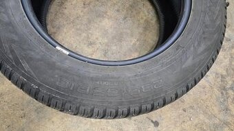 Nokian Tyres WR SUV 4  235/65/18
