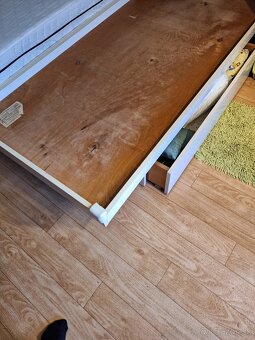 Darujem delenú manžel.posteĺ