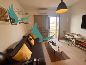 Dom 3x apartmán len 130m od mora s výhľadom na more v Chorvá