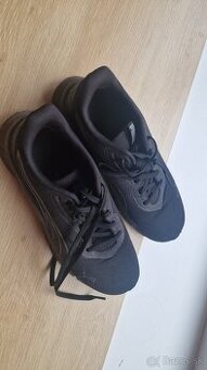 Puma botasky č. 42, 5