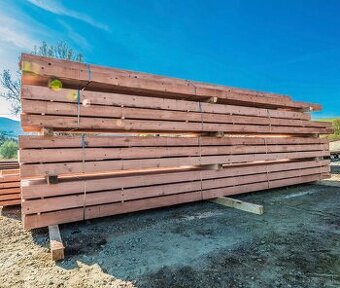 Stavebne rezivo hranoly dosky fošne