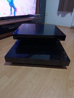 Konferenčný stolik