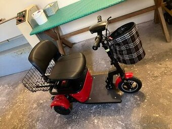 Elektrický vozík pre seniorov