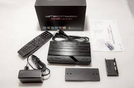 P: Dreambox DM One Ultra HD Combo