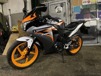 Honda CBR125R