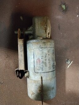 Motorček stieračov škoda Octavia, Spartak