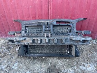 Golf 5 predná stena