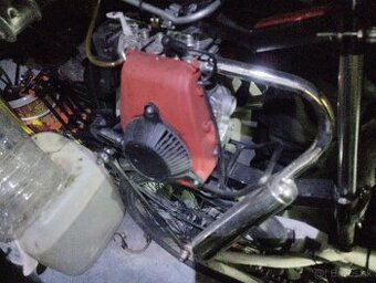 Predam 4-takt motor na bicykel