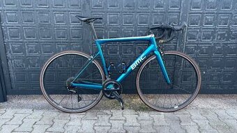 Karbonový cestný bicykel BMC, veľkosť 56
