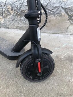 Predám elektrickú kolobežku E9PRO (350W)