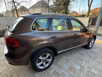 Predám Volkswagen Touareg 3.0 TDI 180kW