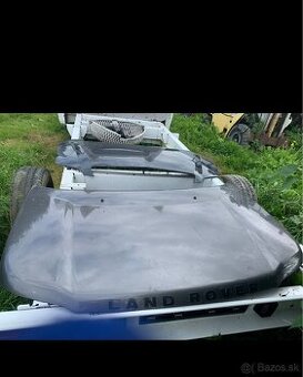 Predam Kapotu na Landrover