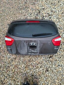 Kufrové dvere Kia Rio 3 2015