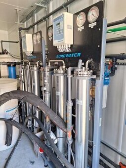 Kontajner s technologiou vyroby osmotickej vody