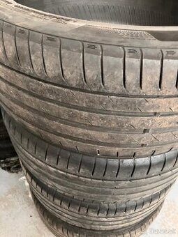 predam gumy 235/40 R19