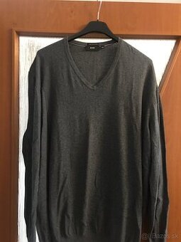 NOVÝ HUGO BOSS originál pánsky sveter XL