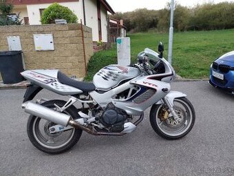 Honda vrt 1000
