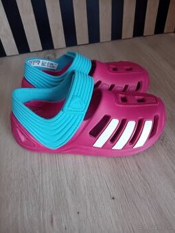 Adidas sandale
