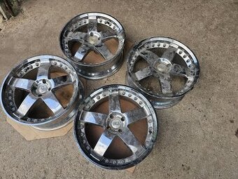 4x100 R18