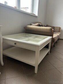 Konfernčný stolík IKEA