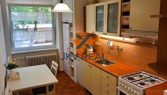 Na PREDAJ 2 izbový byt v obľúbenej lokalite, Bratislava- Ruž