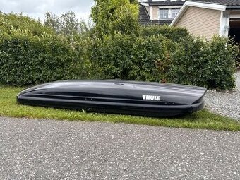 Velkokapacitny stresny box Thule Spirit 820 cierny