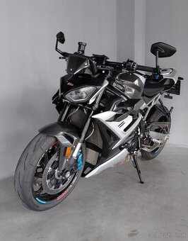 BMW M1000R - M COMPETITION