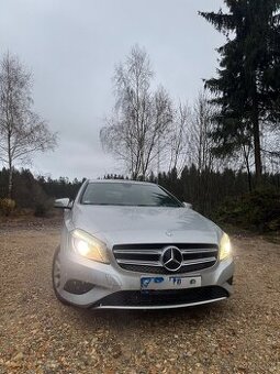Mercedes-Benz A200