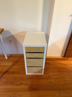 Šuflíky / zásuvkový diel