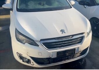 PEUGEOT 308 NARAZNIK KAPOTA SVETLO BLATNIK