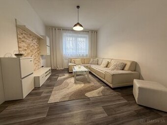 Prenájom 2 izbového bytu v centre Martina